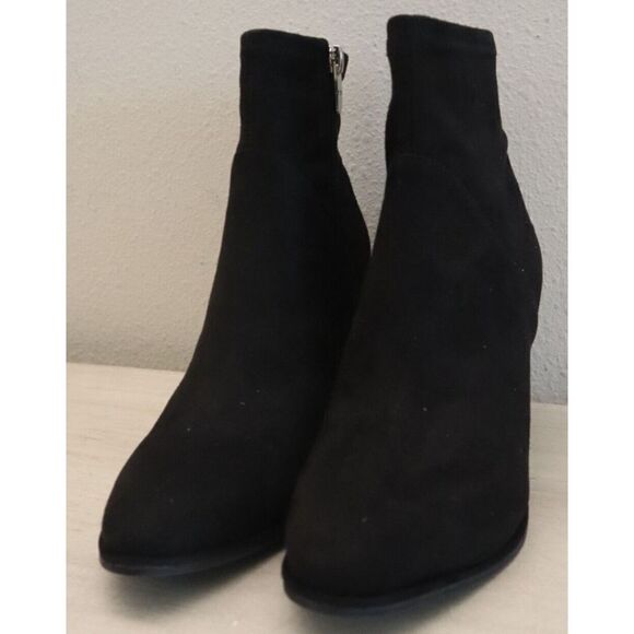 Marc Fisher Women Sz 6.5M Black Faux Suede Dyvine Pointy Toe Block Heel Booties - Picture 2 of 4